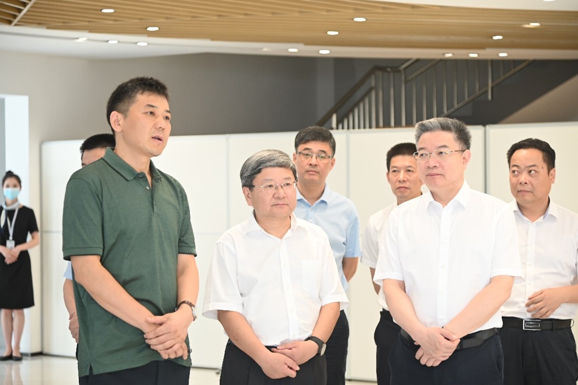 余姚市委书记傅贵荣一行莅临宁波bg大游生物调研园区建设
